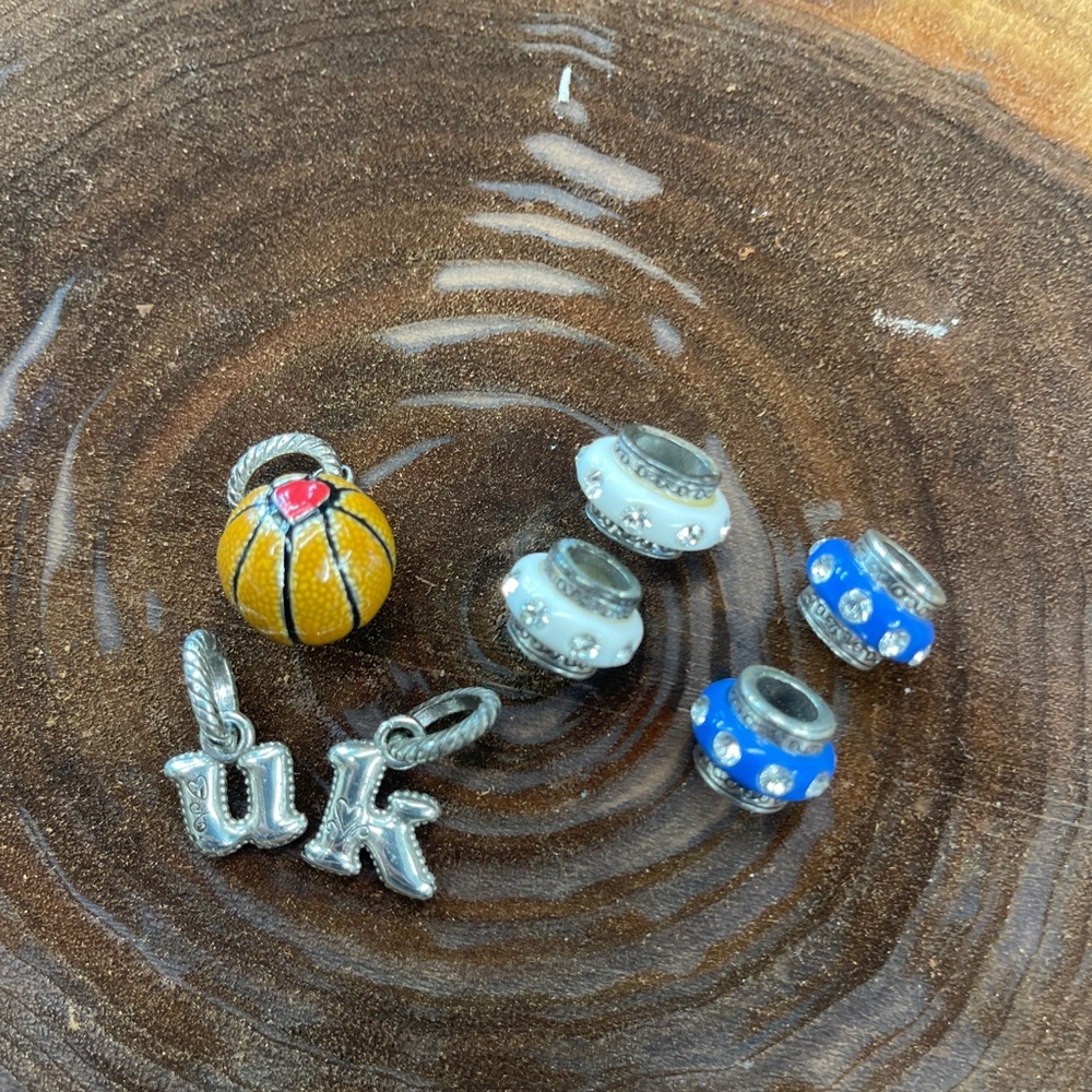 Brighton Charms “UK Basketball theme”